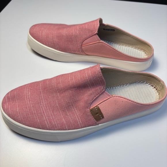 EUC - REVITALIGN Women's Esplanade Canvas Sneaker in PINK (no insole) US 10 - Picture 1 of 12